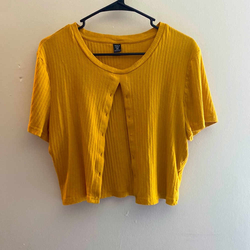 Super cute crop top